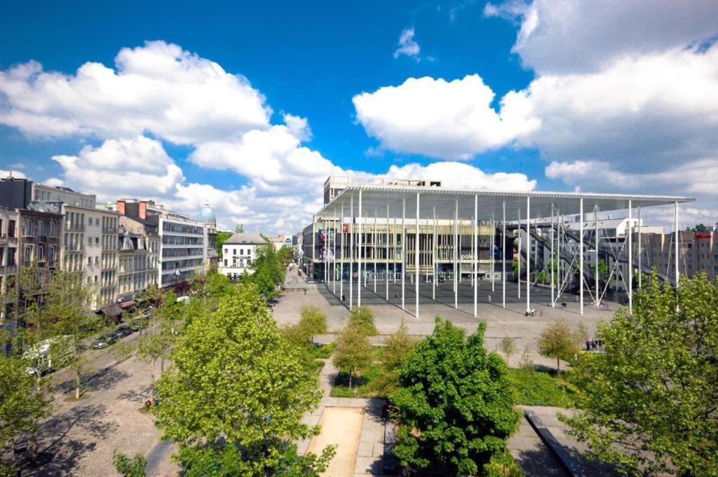 Junior luxe suite cityview Anvers Extérieur photo